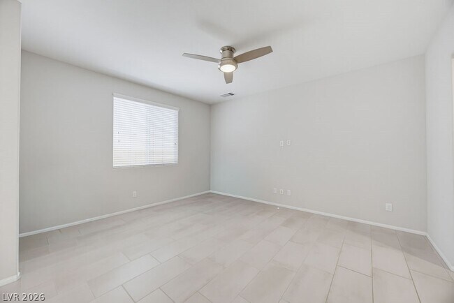 Building Photo - 10661 Sariah Skye Ave