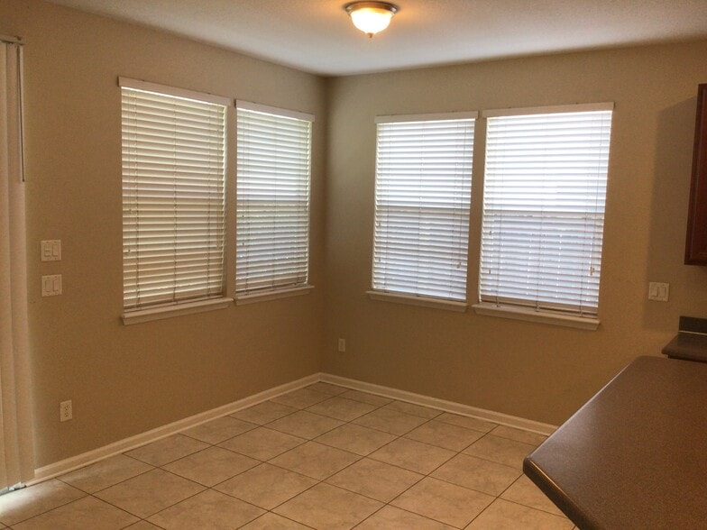 Building Photo - 4032 Ringneck Dr