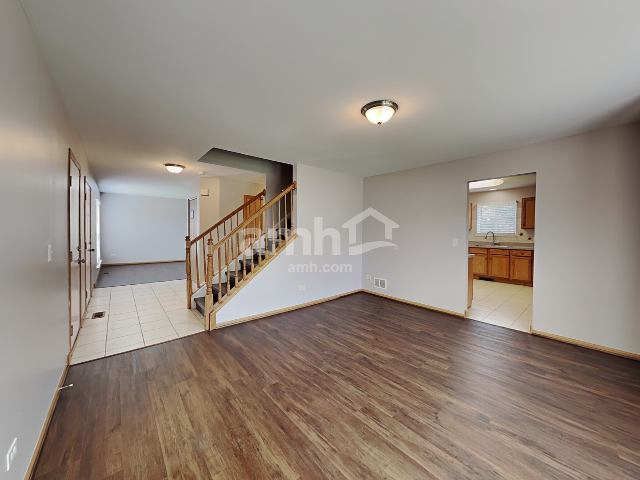 Building Photo - 347 Deering Ln