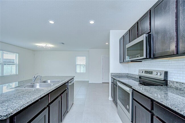Building Photo - 1382 Crescent Hoop Wy