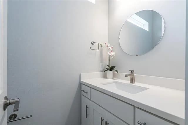 Building Photo - 1292 N Prairie Ave