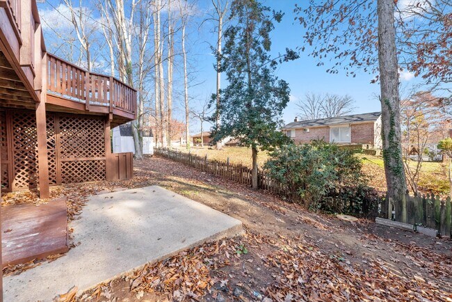 Building Photo - Welcome to this fantastic Colonial home, nestled in a quiet cul-de-sac and featuring an optional ...