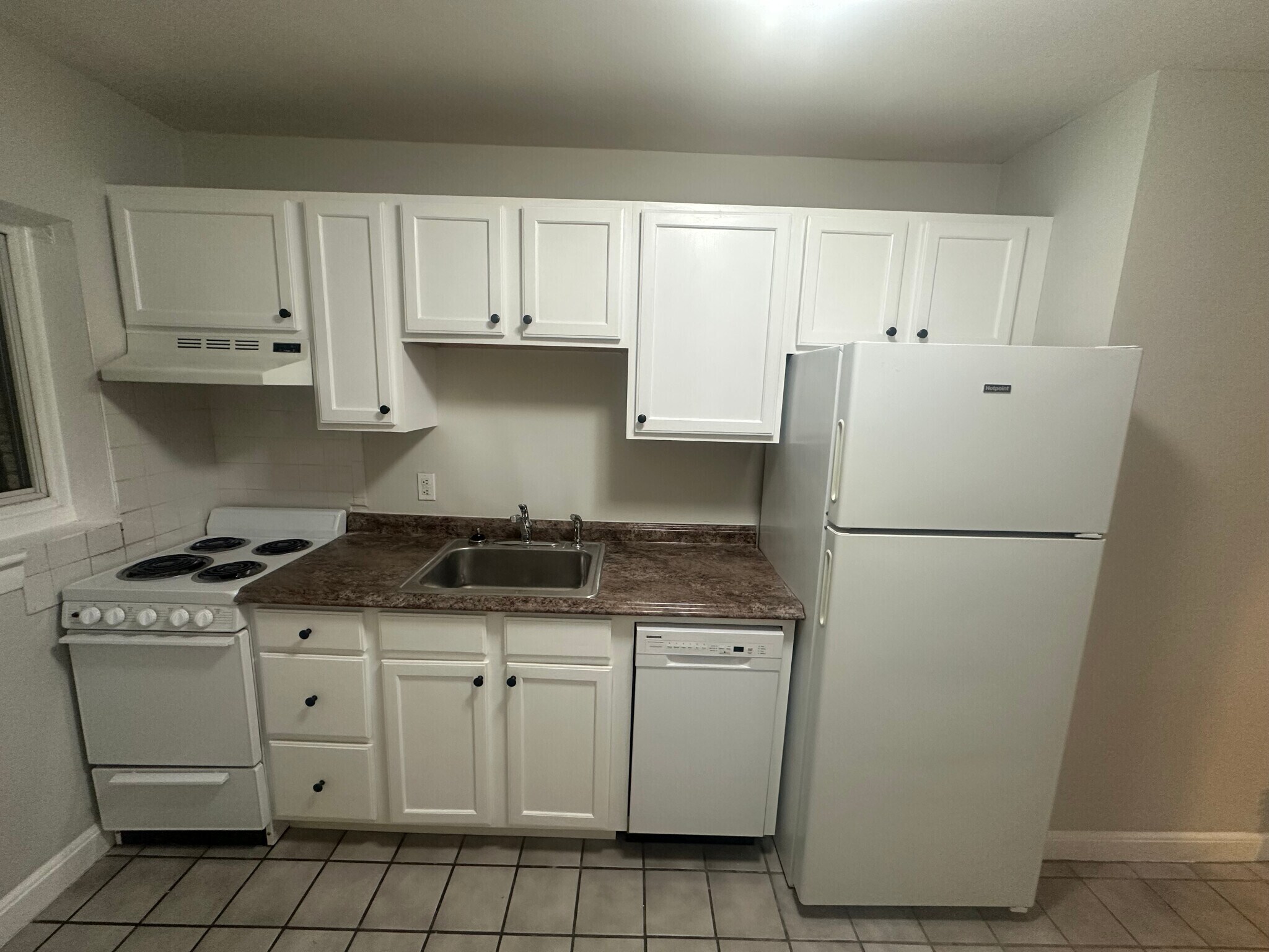 Building Photo - 63 Selkirk Rd