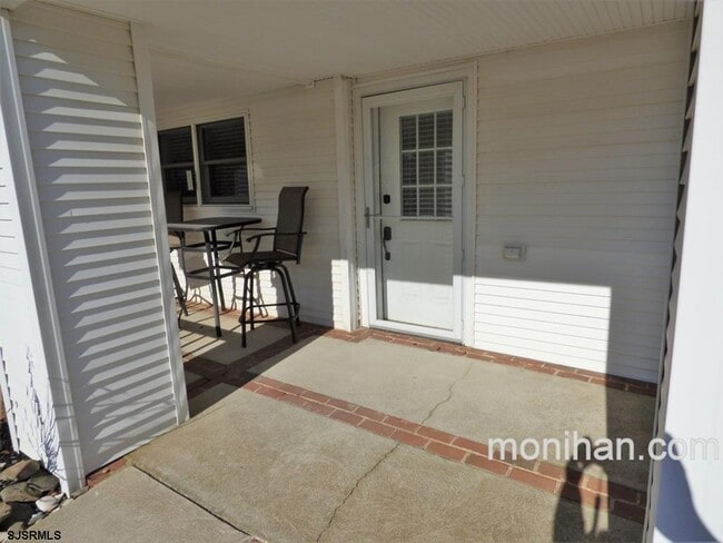Building Photo - 875 Stenton Pl