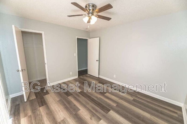 Building Photo - 1922 Ethan Way