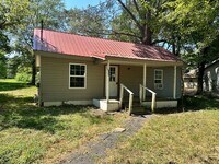 Building Photo - 1 bedroom house in Hardin