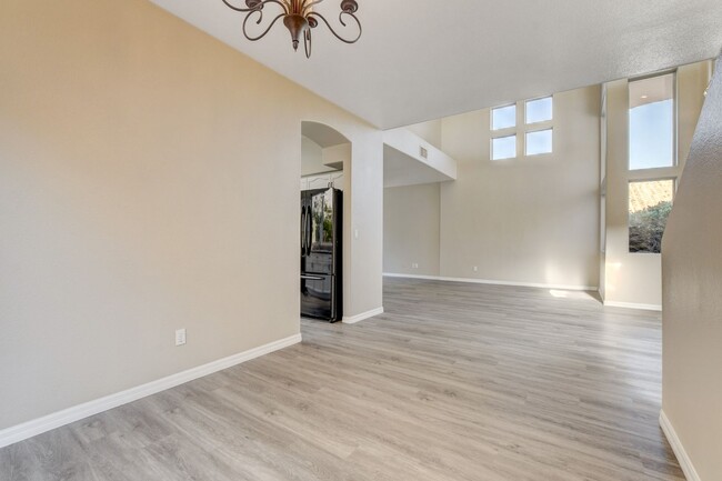 Building Photo - Short Term Lease for 3 BR Home in Summerlin