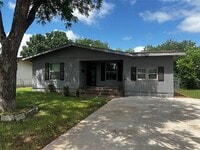 Building Photo - 902 S Jefferson Dr