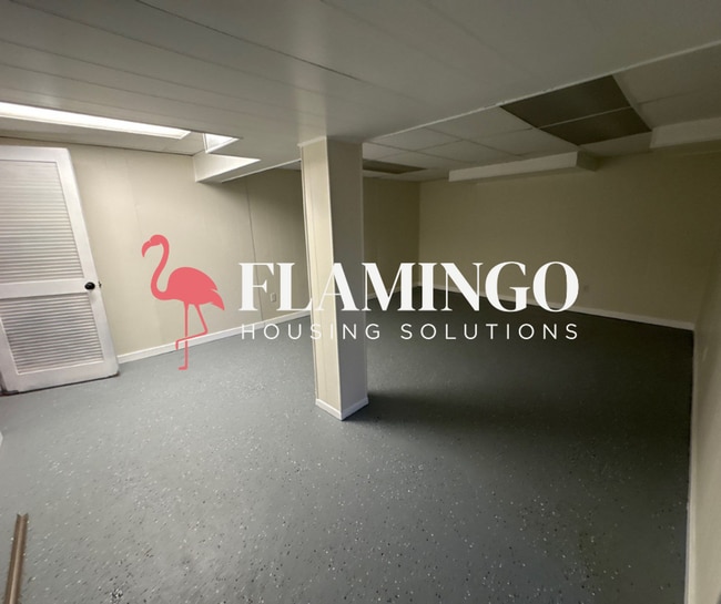 Building Photo - 451 Brookside Dr