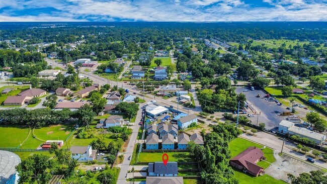 Building Photo - 7502 Sandle St