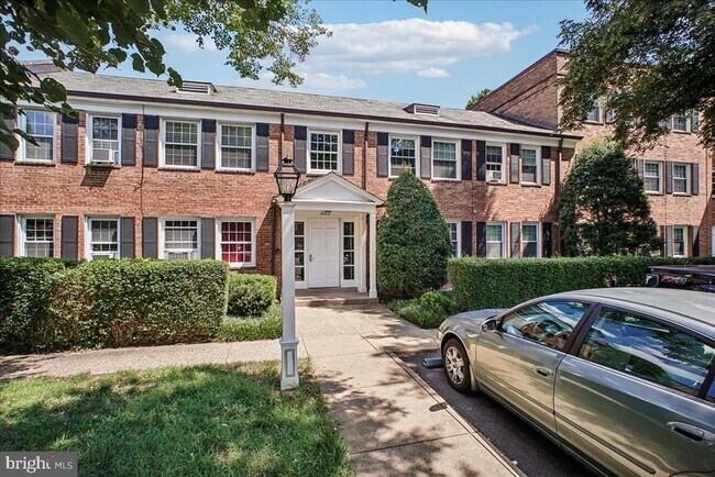 Building Photo - 5102 Columbia Pike