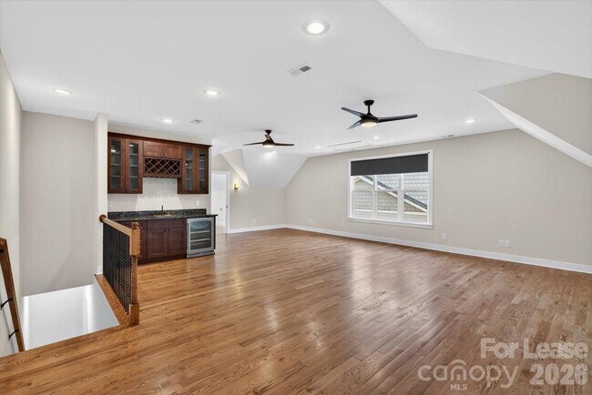 Building Photo - 5201 Valley Stream Rd