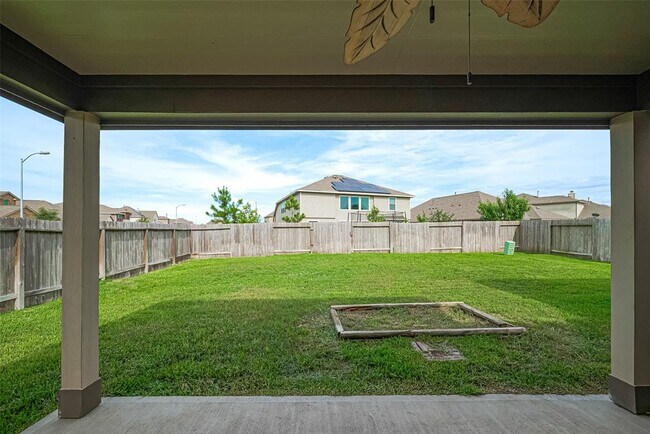 Building Photo - 16342 Rockdale Landing Dr