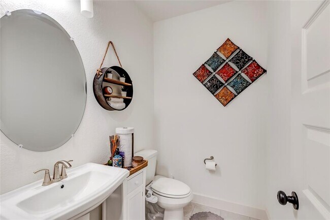 Building Photo - 133 Goshen Dr