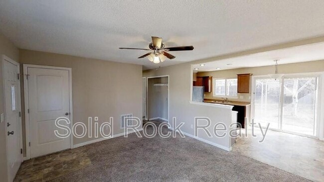 Building Photo - 2505 Gina Dr