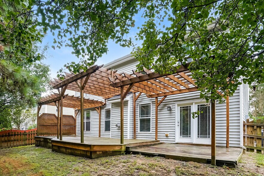 Building Photo - 1105 Steelhorse Dr