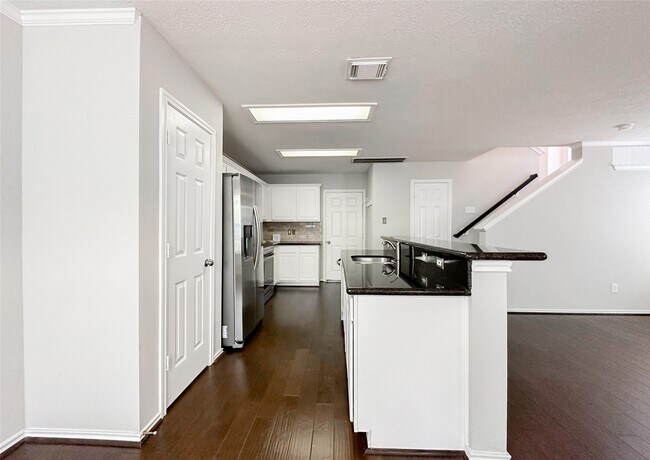 Building Photo - 131 Anise Tree Pl
