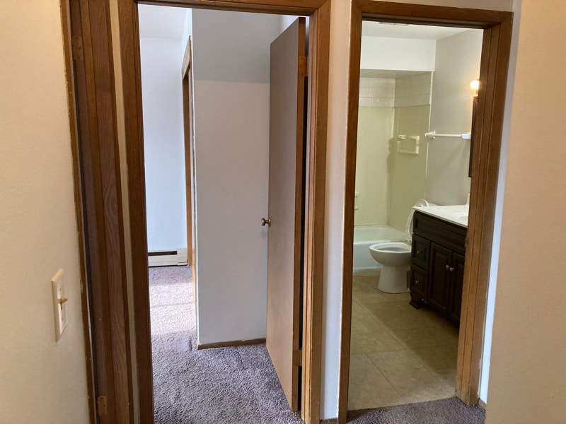 Building Photo - 10628 W Bobolink Ave