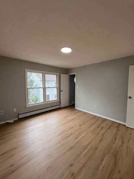 Building Photo - 52 Van Nostrand Ave