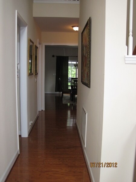 Building Photo - 410 Harkness Cir