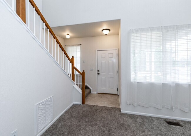 Building Photo - Lovely Home on East Side Near Military bas...