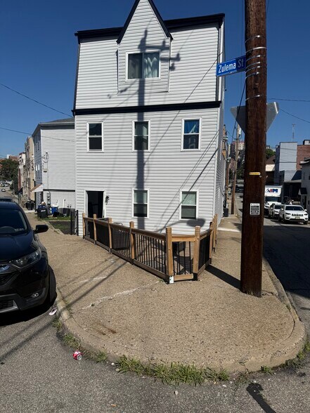 Building Photo - 48 Zulema St