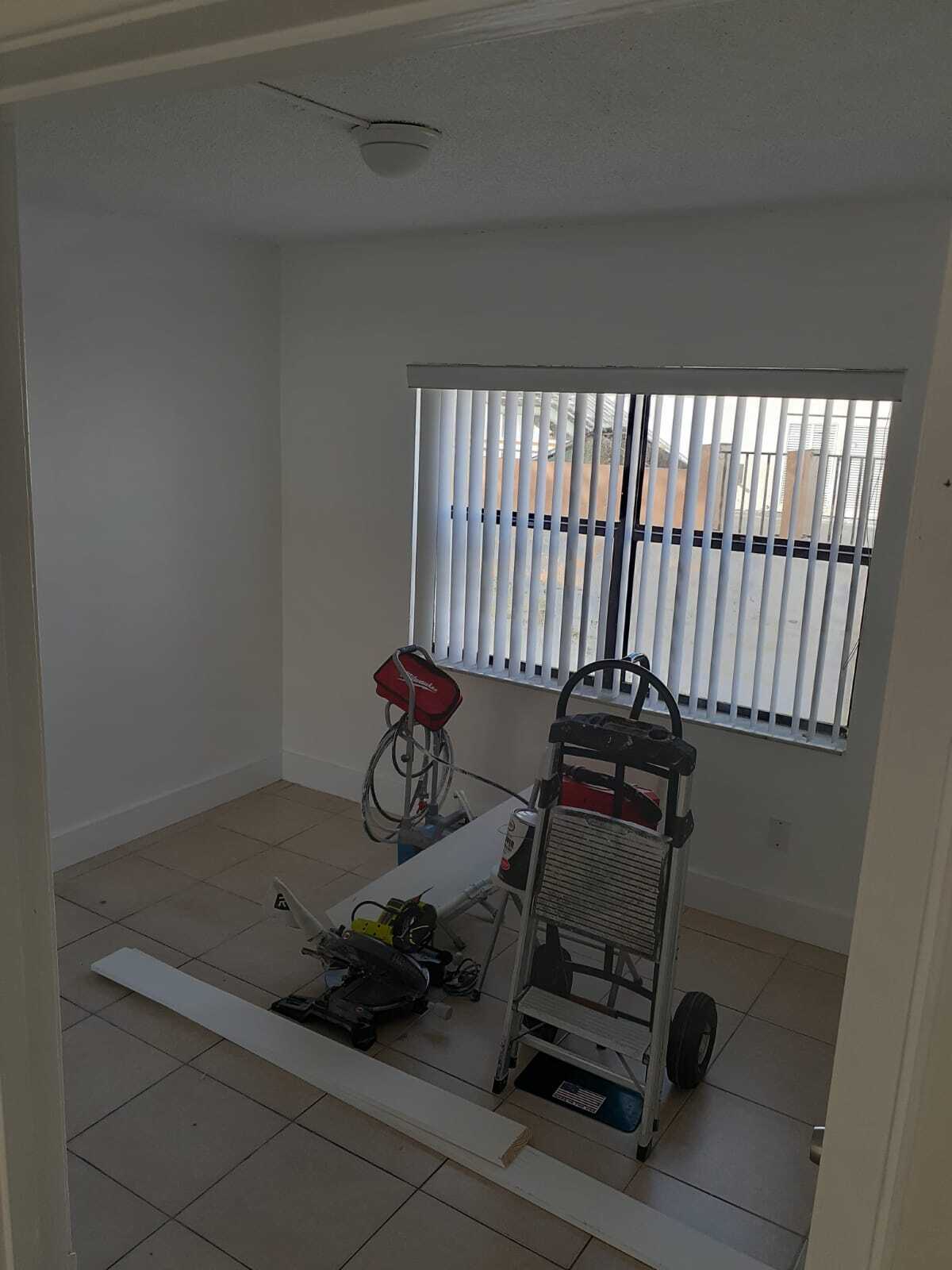 Building Photo - 2735 W 66th St