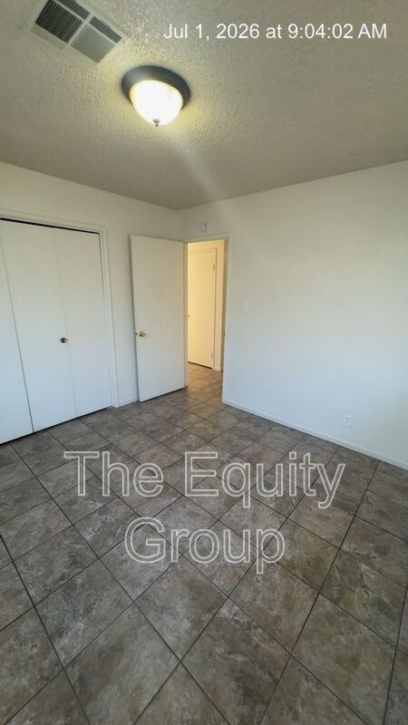 Building Photo - 2728 S Sallee Ct