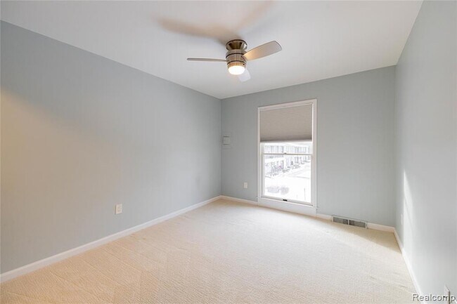 Building Photo - 24356 E River Rd