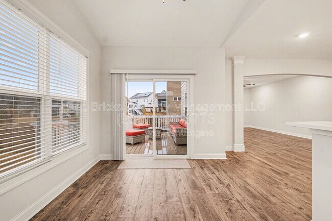 Building Photo - 7907 Moon Hl Pl