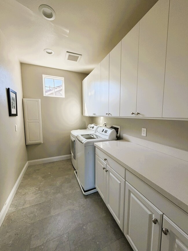 Building Photo - 326 Gulf Stream Way