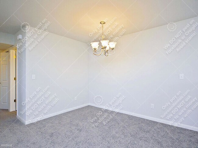 Building Photo - 2 br, 2 bath Townhome - 332 Trestle Tree A...