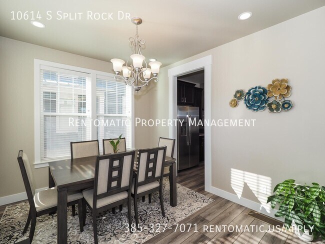 Building Photo - 10614 S Split Rock Dr