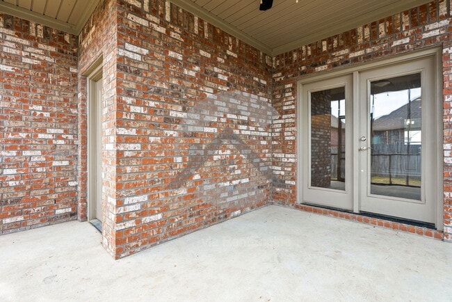 Building Photo - 229 Nantucket Lp