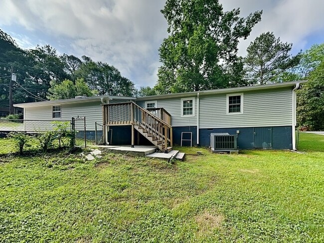 Building Photo - Move-in Ready, 3 Bedroom Home!