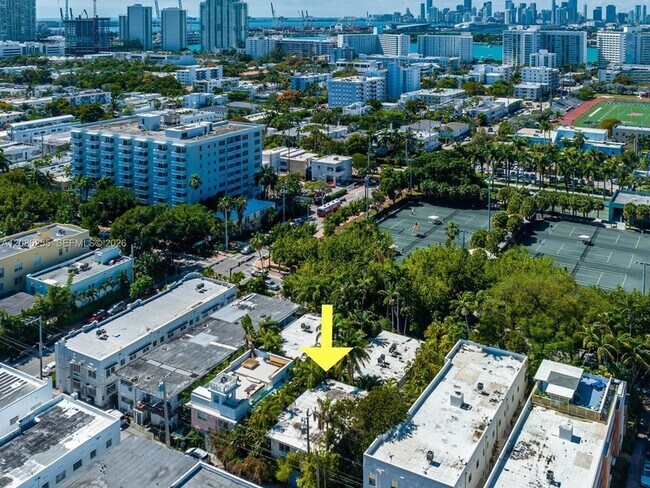 Building Photo - 1127 Meridian Ave