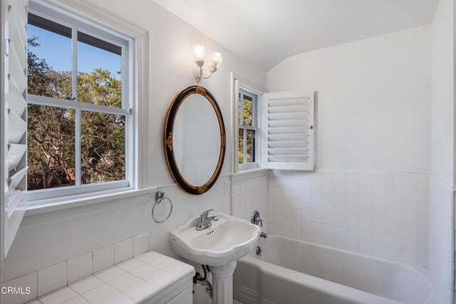 Building Photo - 2355 Melville Dr