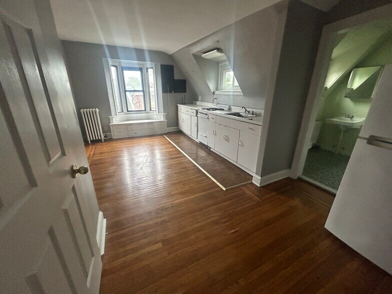 Building Photo - 3308 Hamilton St