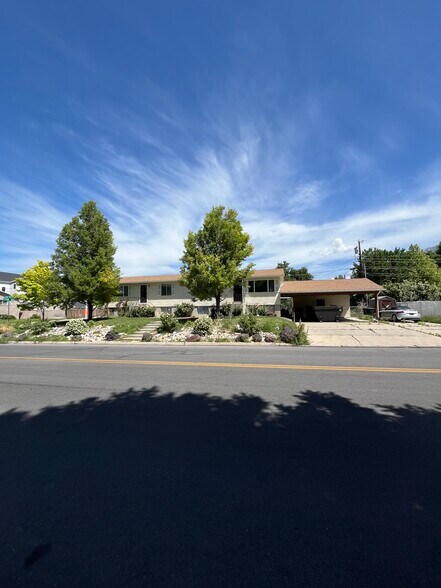 Building Photo - 727 E 600 S