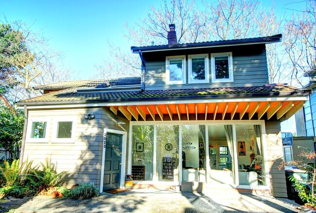Primary Photo - 3Bd/2Ba Montlake Home