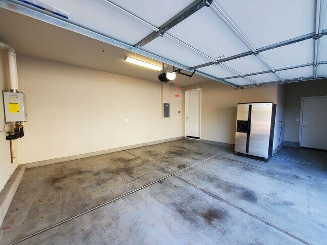 Building Photo - 618 Montage Cir