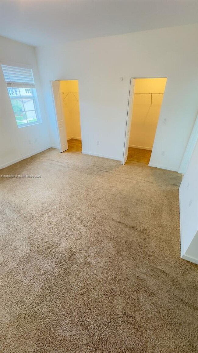 Building Photo - 24461 SW 117 Path