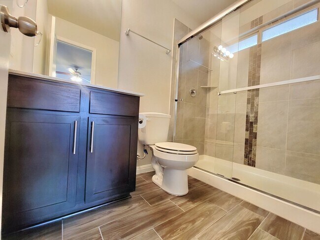 Building Photo - Stunning 3-Bedroom Home in Leander! Availa...