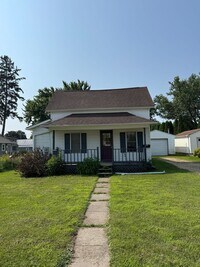 Building Photo - 205 E Park St