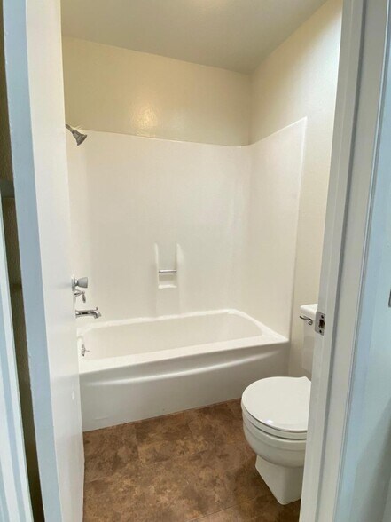 Building Photo - 355 S Los Robles Ave