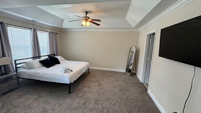 Building Photo - 115 Ponderosa Dr