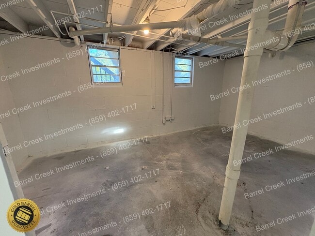 Building Photo - 3-Bed 1-Bath House