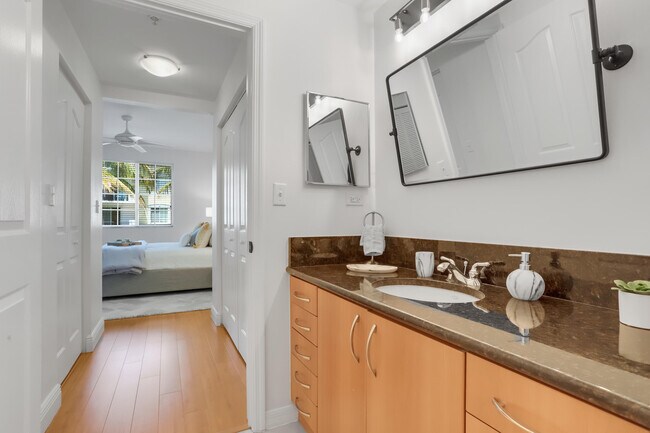 Building Photo - 255 NE 3rd Ave