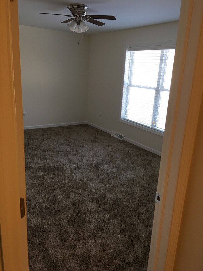 Building Photo - 11 Firehouse Rd