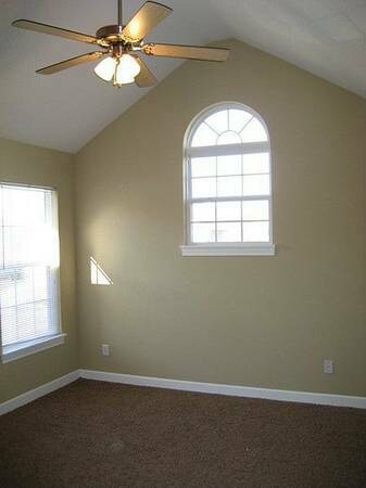 Building Photo - 9021 SW Gala Dr